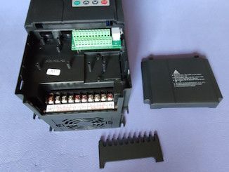 Частотний перетворювач 5,5 кВт 380 В 13 А 500 Гц промисловий векторний F5,5-380 фото